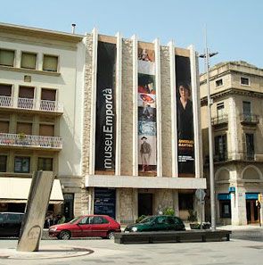 Photo extérieure du Musée de l’Empordà (Figueres)