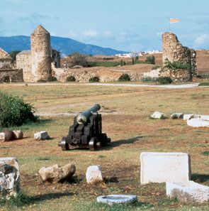 Photo de Ciutadella de Roses